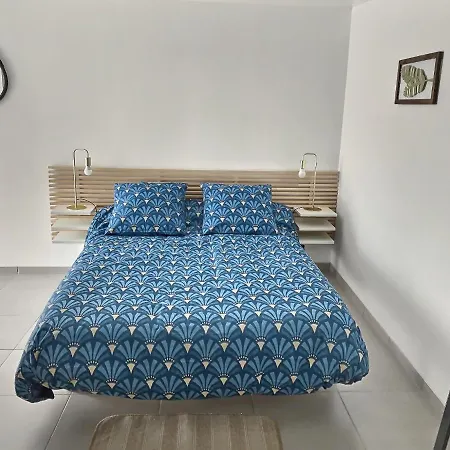 Un Cocon Pour 2 Ou 4 - -jacuzzi - Netflix - Tram A Lägenhet